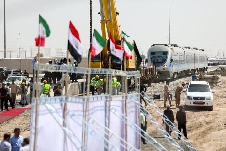 ساماندهی تردد از محورهای مهم خدمات‌رسانی به زائران اربعین در سیستان و بلوچستان