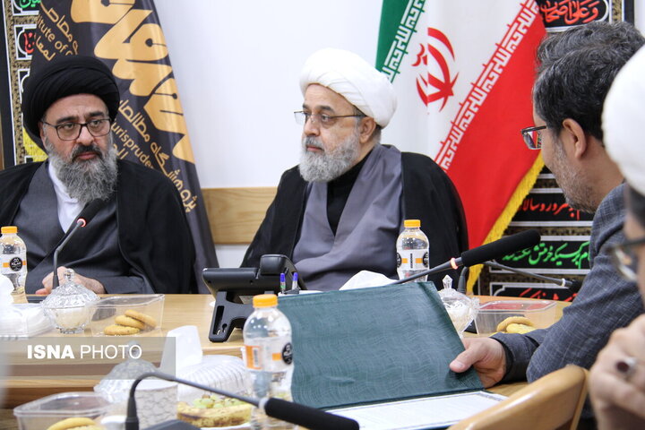 دیدگاه‌های رهبر شهید درباره فقه معاصر باید به گفتمان علمی حوزه و دانشگاه تبدیل شود