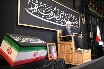 جوانان برای جنگ نوین آموزش ببینند/ هشدار به دشمنان برای نزدیک شدن به مرزهای ایران