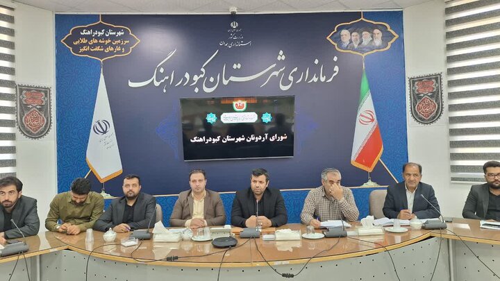 تأکید فرماندار کبودراهنگ بر ضرورت اختصاص سهمیه آرد مازاد برای مواکب اربعین