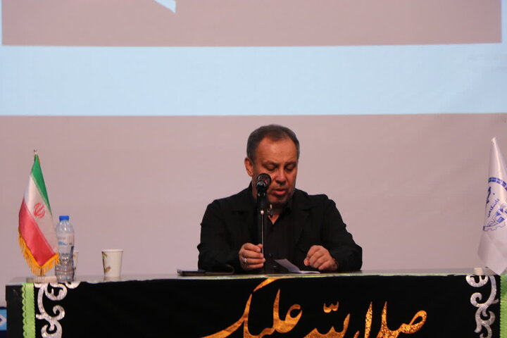 رهبر شهید، الگوی کامل عشق به خدا و عمل برای خدا بود