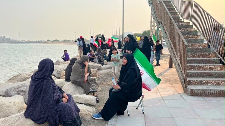 نبض همبستگی در ساحل خلیجفارس/ زنجیره ۵ کیلومتری جانفدایان ایران