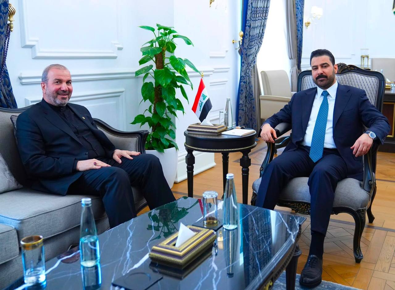 نخستوزیر عراق درباره سفر به تهران با سفیر ایران گفتوگو کرد