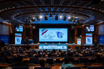 گرامیداشت روز ملی صنعت و معدن با حضور رئیس جمهور