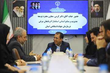 تقی کرمی، معاون توسعه مدیریت و منابع استانداری آذربایجان شرقی در بازدید از مراکز جهاددانشگاهی استان آذربایجان شرقی