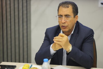 تقی کرمی، معاون توسعه مدیریت و منابع استانداری آذربایجان شرقی در بازدید از مراکز جهاددانشگاهی استان آذربایجان شرقی