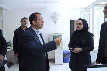 بازدید معاون استاندار آذربایجان شرقی از مراکز جهاددانشگاهی استان