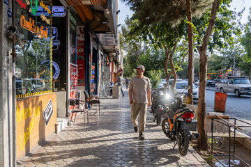 خیابان صغیر اصفهانی محله جویباره یکی از مراکز خرید و فروش لوازم تزئینی خودرو  در شهر اصفهان است.