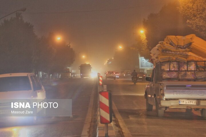 مدیرکل بحران البرز: شهروندان در زمان اوج آلودگی هوا از منزل خارج نشوند