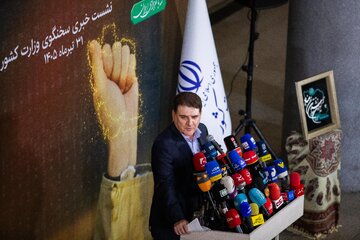 نشست خبری علی زینی وند، سخنگوی وزارت کشور