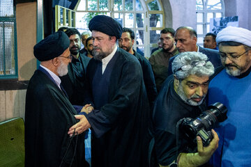 مراسم بزرگداشت رهبر شهید در حسینیه جماران