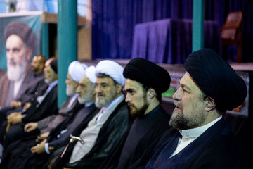حجت‌الاسلام سیدحسن خمینی، یادگار امام(ره) در مراسم بزرگداشت رهبر شهید در حسینیه جماران