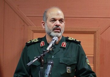 پیام‌های تسلیت فرماندهی کل سپاه در پی درگذشت مادر همسر سپهبد سلامی و مادر شهیدان مظفر
