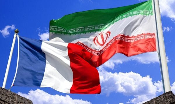 ماجرای اقدام غیرمتعارف ۲ دیپلمات فرانسوی در تهران چه بود؟