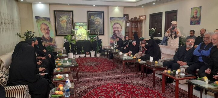 مجریان تلویزیون در منزل شهید لاریجانی