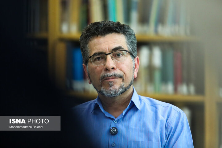در حال چک///شکارچی واژهها