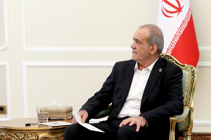 سکوت در برابر کشتار غیرنظامیان ایرانی اعتبار اصول جهانی حقوق بشر را با چالش مواجه کرده است