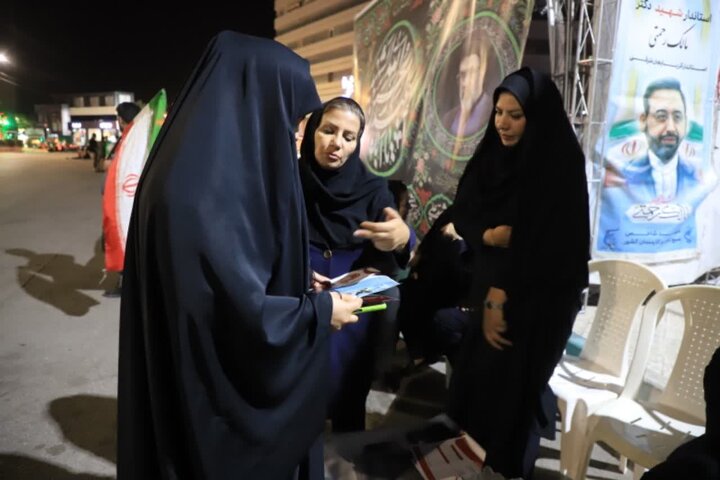 میز خدمت جهاددانشگاهی کرمان در شبهای اقتدار و مقاومت؛ پاسخگویی به دغدغههای شهروندان