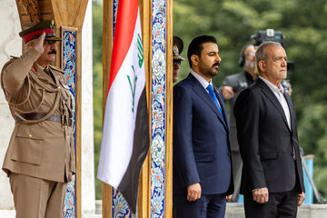 استقبال رسمی مسعود پزشکیان، رئیس‌جمهور از علی فالح الزیدی، نخست‌وزیر عراق