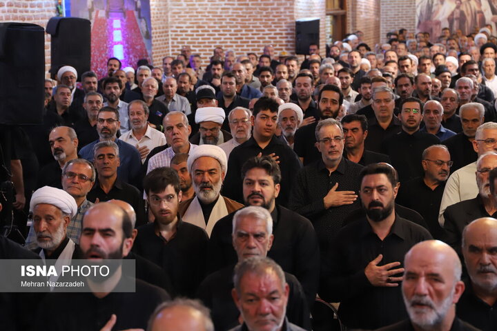 انقلاب اسلامی مدافعان پرچم ولایت و وطن را تربیت کرده است