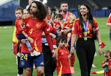 کاش هیچ پولی نداشتم ولی پسرم سالم بود