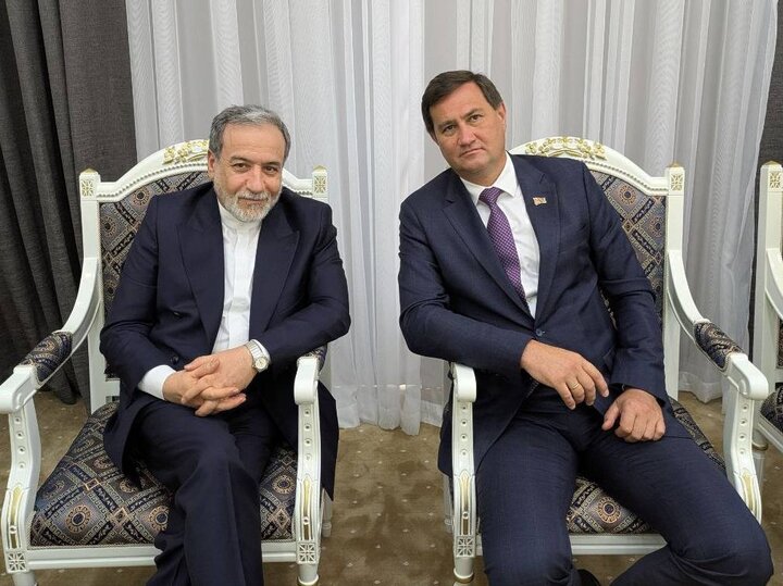 دیدار عراقچی و همتای بلاروسی در حاشیه نشست سازمان همکاری شانگهای