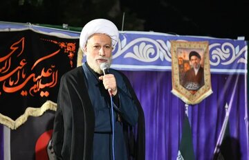 ملت ایران در تمام نقاط کشور آماده دفاع هستند/ از خون رهبر شهید و شهدایمان نمی‌گذریم