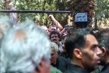 مراسم خاکسپاری زنده یاد «اکبر عبدی» - بهشت زهرا