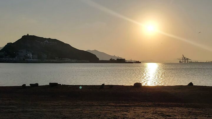 لغو سفر یک ابرنفتکش در خلیج عدن و محدودیت پوشش بیمه برای عربستان