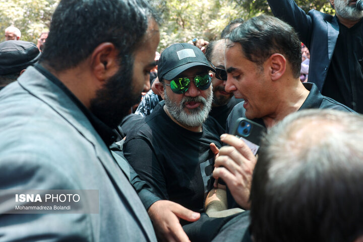 گزارشی از خاکسپاری اکبر عبدی در قطعه هنرمندان