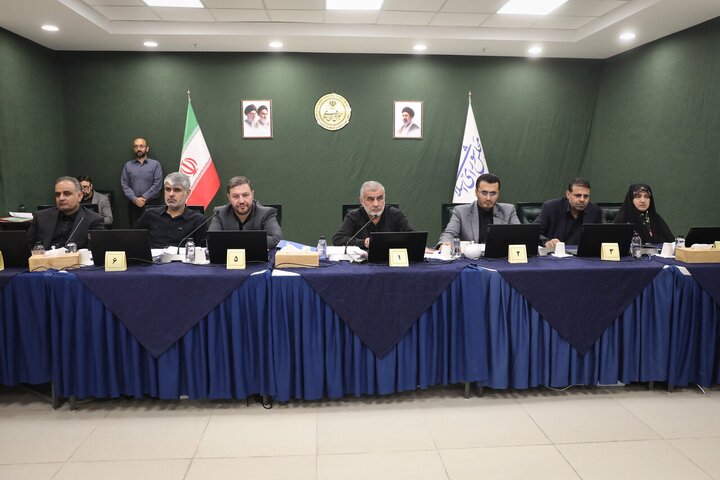 عضو هیات رئیسه مجلس: امروز مجلس شورای اسلامی وارد عصر جدید قانون‌گذاری شد