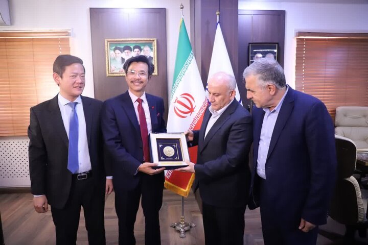 استاندار اعلام کرد: توافق برای توسعه همکاریهای راهبردی مازندران و ویتنام