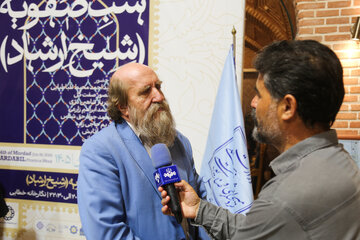 میراحمد محیط طباطبایی رئیس ایکوم ایران در شب صفویه(شیخ ارشاد) در اردبیل