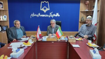 تأکید رئیس دانشگاه علوم پزشکی بم بر ترویج فرهنگ ایثار در مراکز علمی