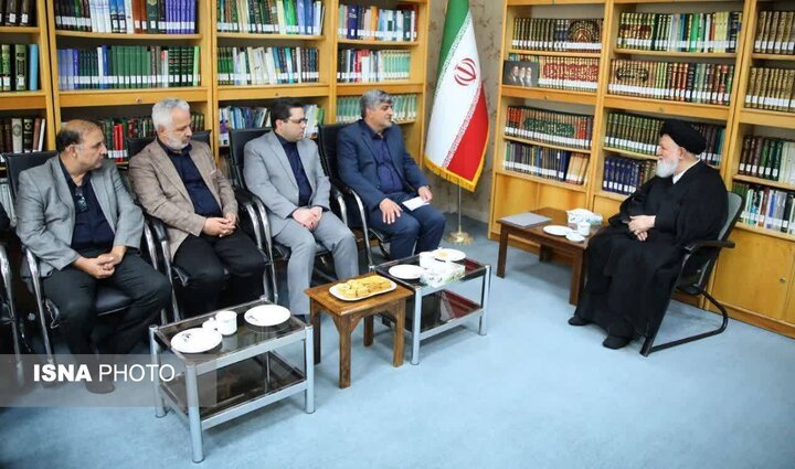 ضرورت وابستگی و پیوند مجدد فعالیت‌های جهاددانشگاهی و دانشگاه 
