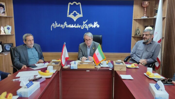 تأکید رئیس دانشگاه علوم پزشکی بم بر ترویج فرهنگ ایثار در مراکز علمی