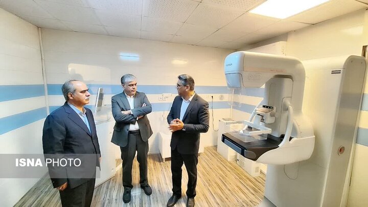 بازدید معاونین استاندار از فعالیتها و قسمتهای مختلف جهاد دانشگاهی سیستان و بلوچستان