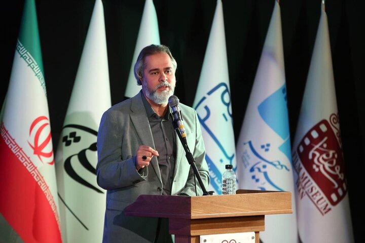 خانم غفاری