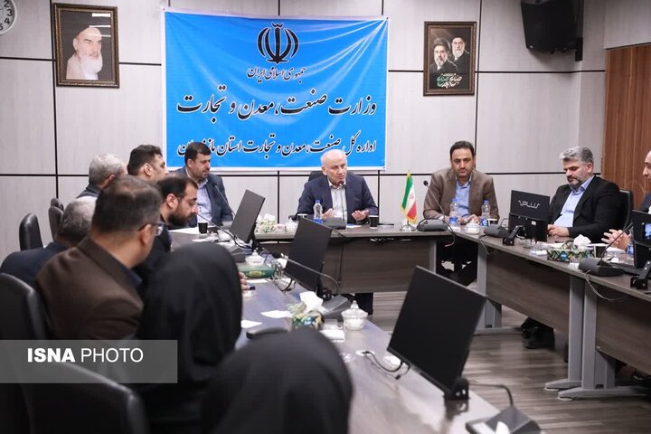 استاندار مازندران: اعتبارات ویژه برای احیای واحدهای راکد اختصاص می‌یابد