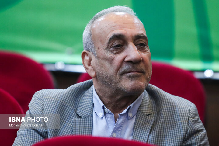شفاف‌سازی گرشاسبی درباره عدم تیم‌داری باشگاه فولاد در لیگ یک فوتبال