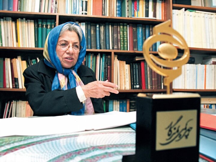 حاشیه بر حیات فرهنگی و درخشش علمی دکتر بدرالزمان قریب