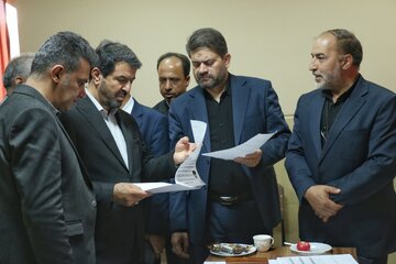 بازدید استاندار همدان از مرکز درمان ناباروری جهاد دانشگاه