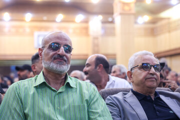 ابوالحسن داوودی و محمد اصفهانی در مراسم ختم زنده یاد «اکبر عبدی»