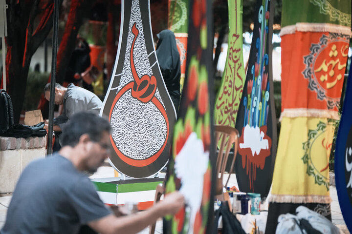 حال و هوای صد و پنجاهمین شب میدانداری مردم کرمان همزمان با سوگواره سرو سرخ + عکس