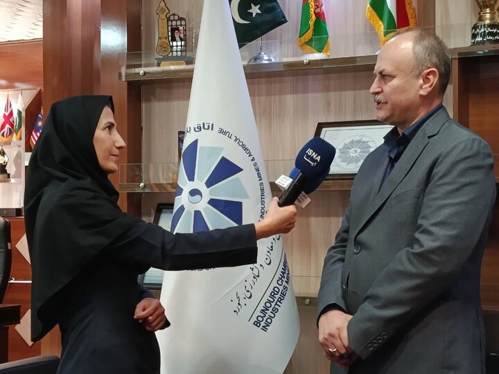 سردرگمی تجار خراسان شمالی برای رفع تعهد ارزی با قطع بودن سامانه‌های بانکی