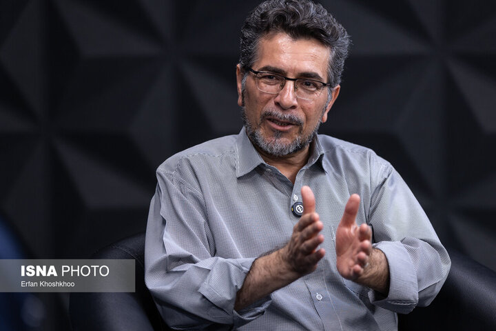 در حال چک///شکارچی واژه‌ها