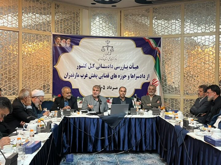 برخورد با فساد باید قاطع و بدون اغماض باشد