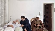 استاندار قم از جانباز کارگر جنگ تحمیلی عیادت کرد