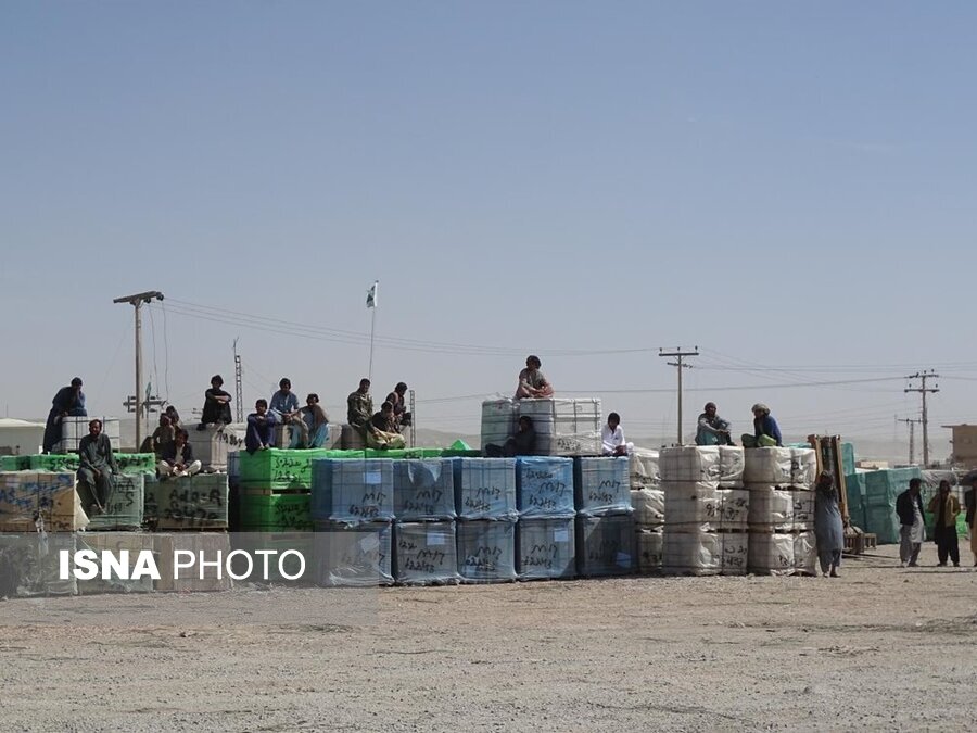 بازارچه رسمی مرزی کوهک با پیگیری دادستانی بازگشایی شد