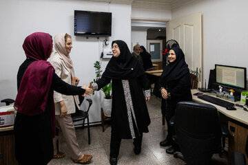 حضور فاطمه مهاجرانی، سخنگوی دولت به مناسبت روز خبرنگار در ایسنا